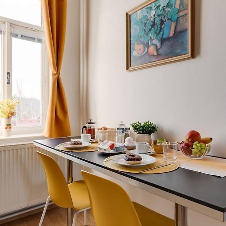 Sunshine Apartment Near The City Center Прага Екстериор снимка