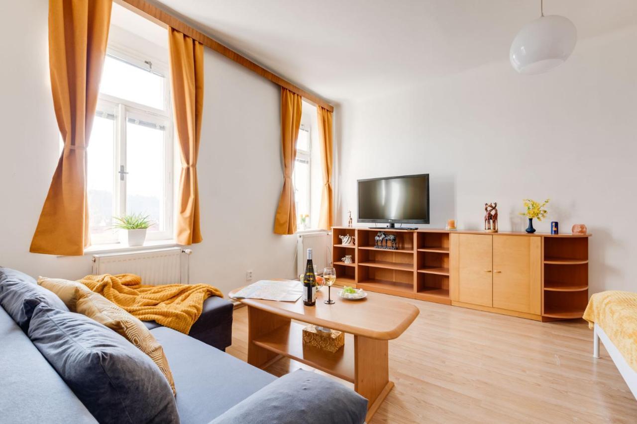 Sunshine Apartment Near The City Center Прага Екстериор снимка