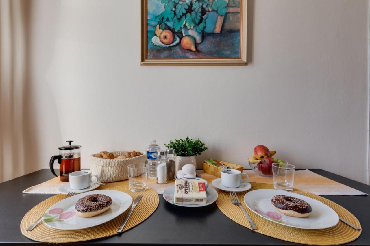 Sunshine Apartment Near The City Center Прага Екстериор снимка