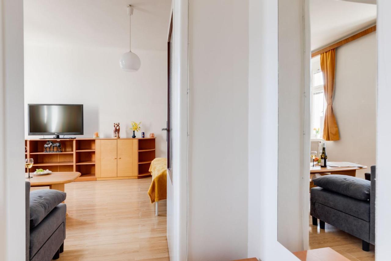 Sunshine Apartment Near The City Center Прага Екстериор снимка