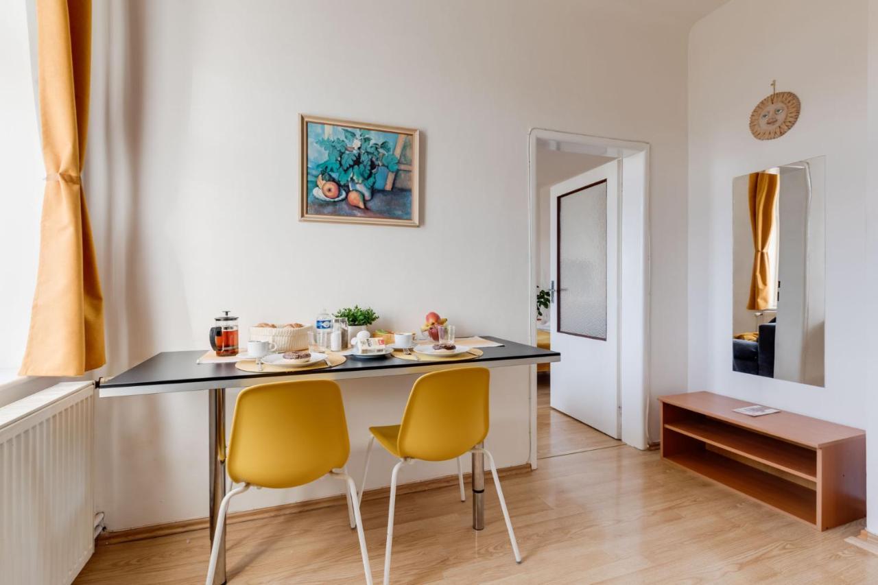 Sunshine Apartment Near The City Center Прага Екстериор снимка