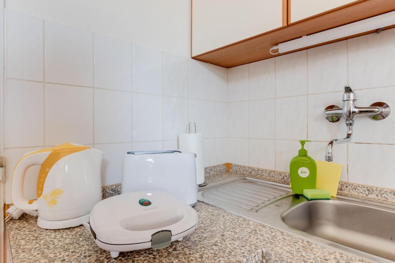 Sunshine Apartment Near The City Center Прага Екстериор снимка