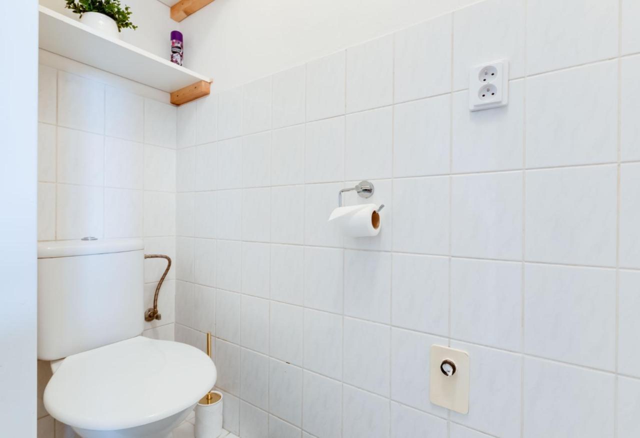 Sunshine Apartment Near The City Center Прага Екстериор снимка
